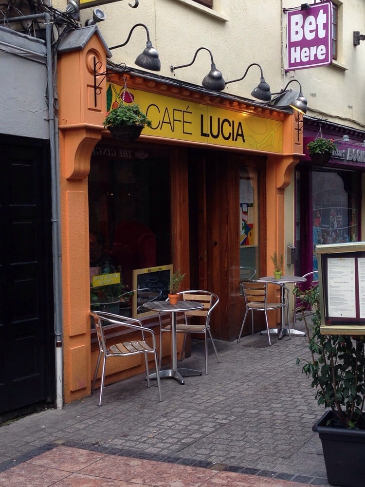 place cafe lucia